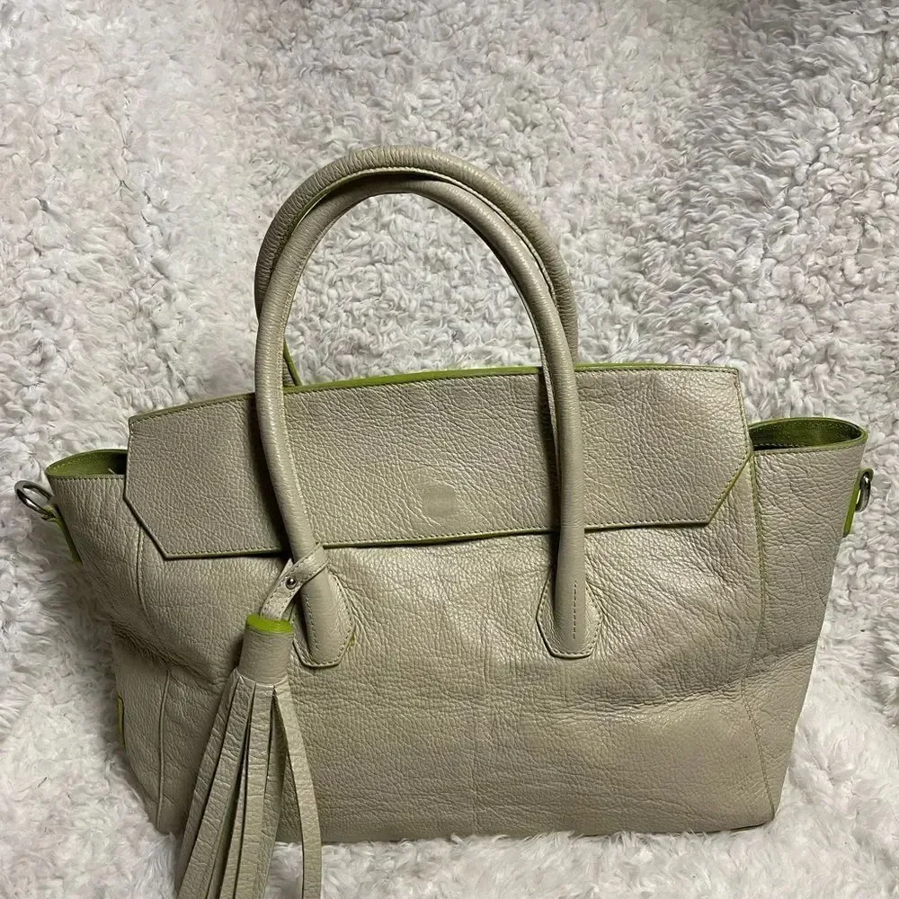 Vittoria Napoli Elegant Leather Cream XL Tote Bag with Green Accents